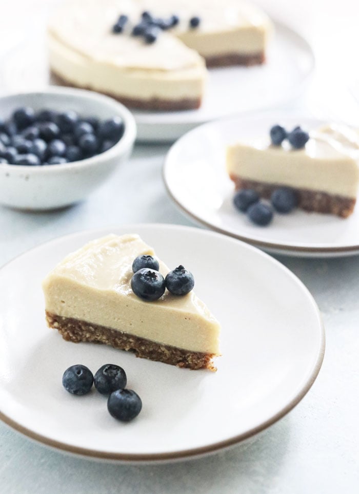 cashew cheesecake with blueberries