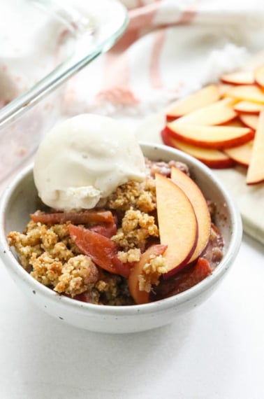 gluten-free peach crisp with ice cream